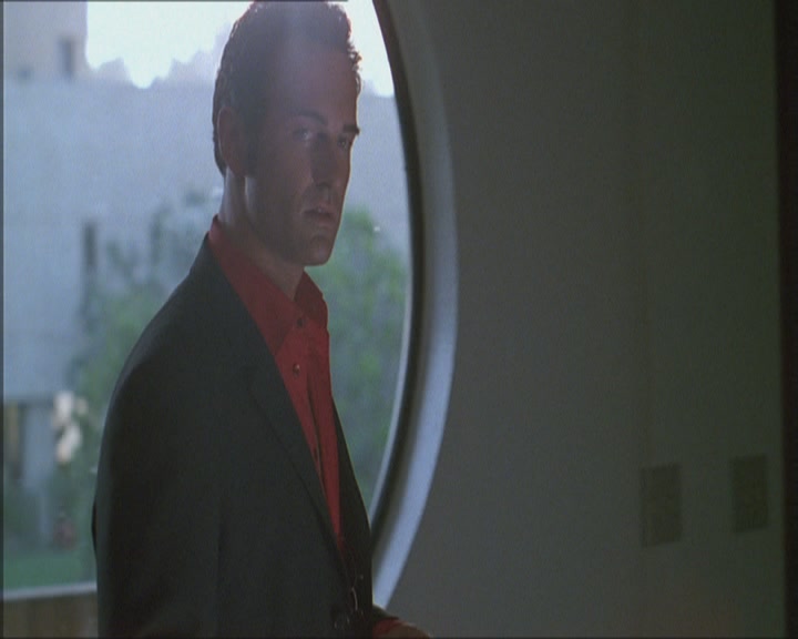 Charmed-Online_dot_net-Niptuck-1x01Pilot2552.jpg