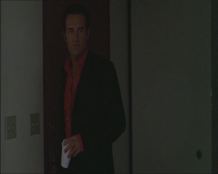 Charmed-Online_dot_net-Niptuck-1x01Pilot2562.jpg