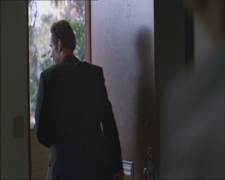 Charmed-Online_dot_net-Niptuck-1x01Pilot2571.jpg