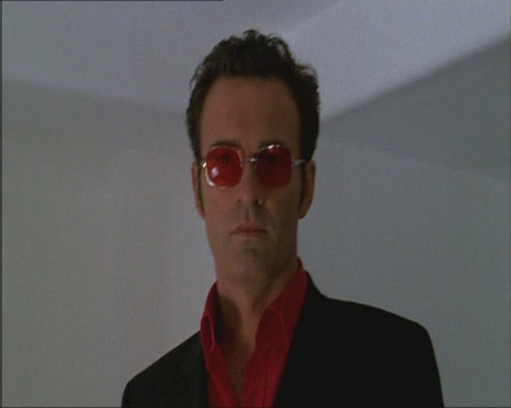 Charmed-Online_dot_net-Niptuck-1x01Pilot2718.jpg