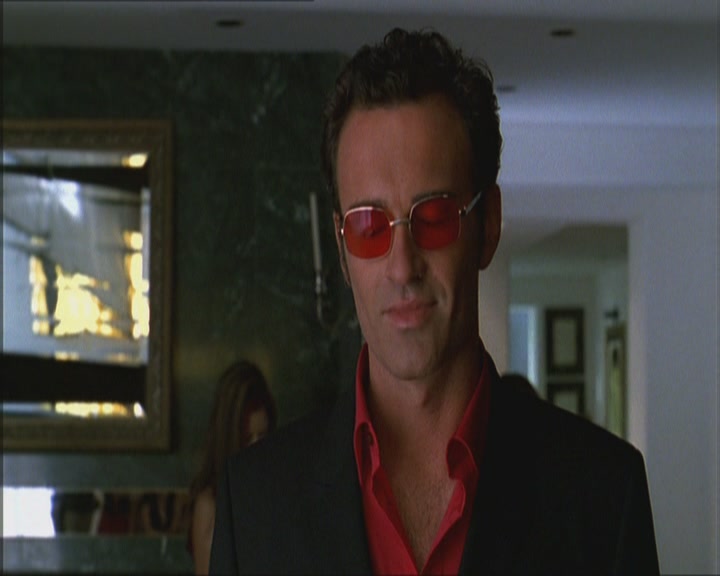 Charmed-Online_dot_net-Niptuck-1x01Pilot2743.jpg