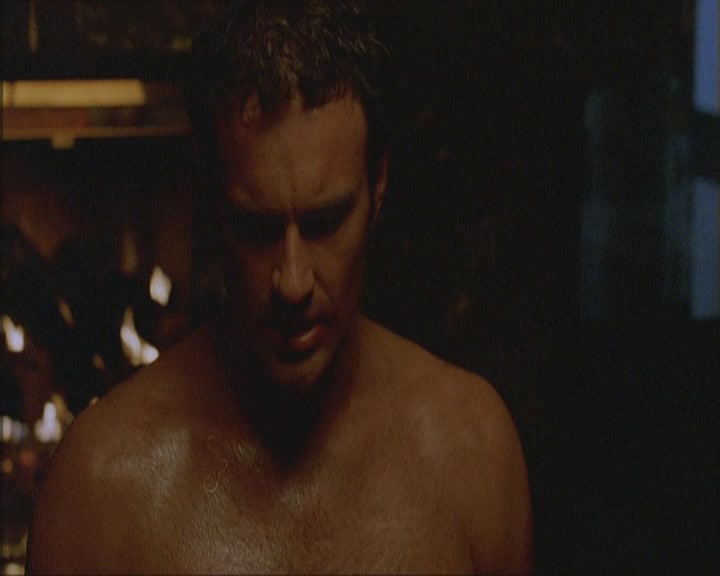 Charmed-Online_dot_net-Niptuck-1x01Pilot3206.jpg