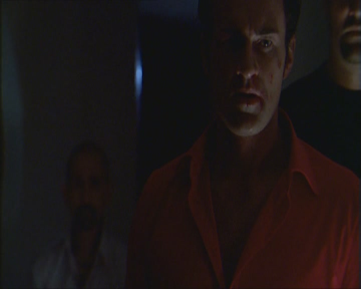 Charmed-Online_dot_net-Niptuck-1x01Pilot3430.jpg