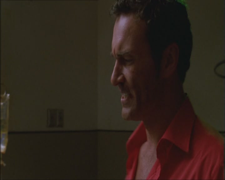 Charmed-Online_dot_net-Niptuck-1x01Pilot3486.jpg