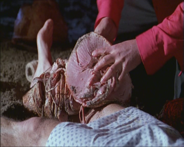 Charmed-Online_dot_net-Niptuck-1x01Pilot3577.jpg