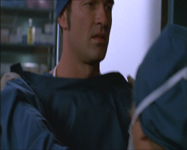 Charmed-Online_dot_net-NipTuck1x02MandiRandi1005.jpg