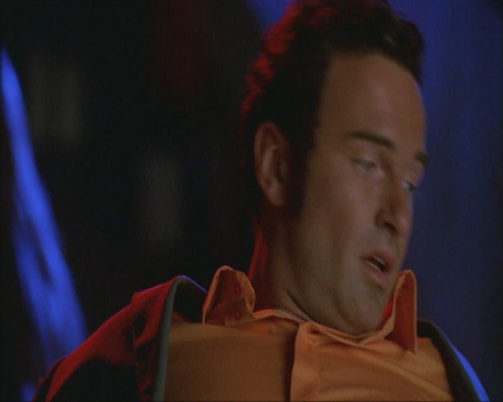 Charmed-Online_dot_net-NipTuck1x02MandiRandi1307.jpg