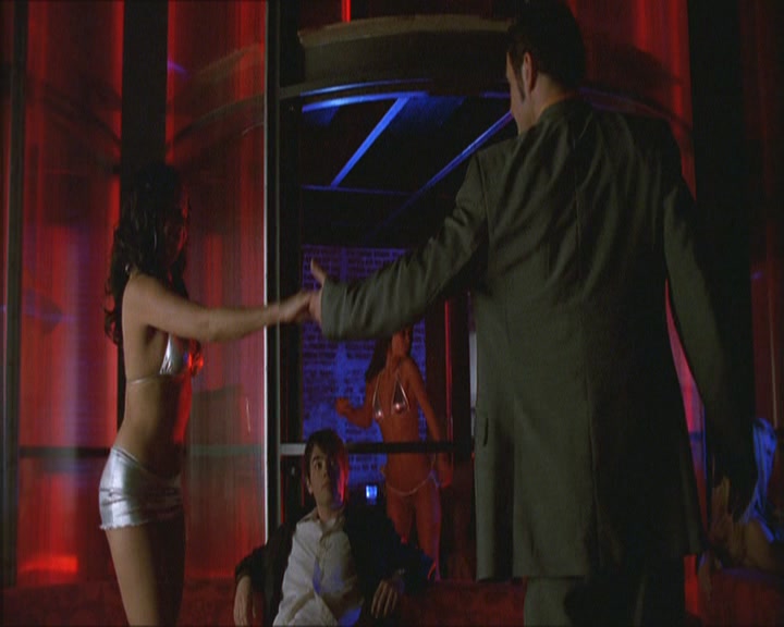 Charmed-Online_dot_net-NipTuck1x02MandiRandi1318.jpg