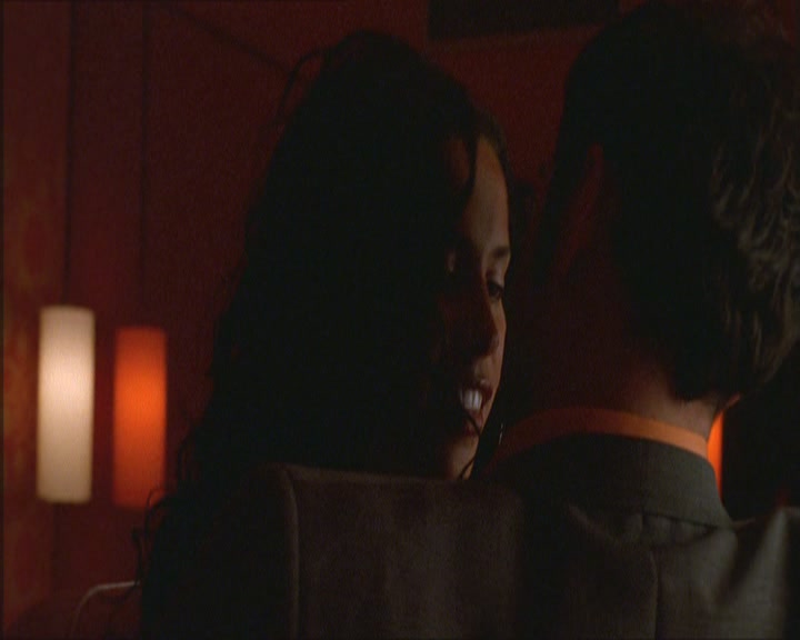 Charmed-Online_dot_net-NipTuck1x02MandiRandi1327.jpg