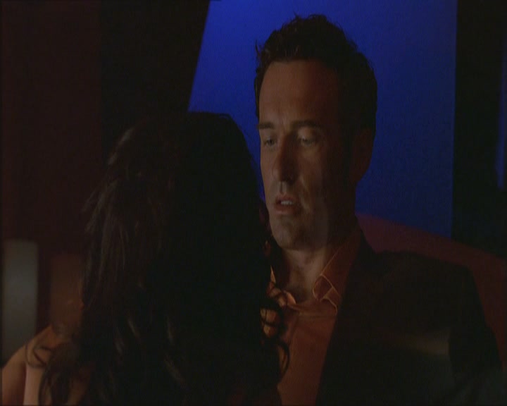 Charmed-Online_dot_net-NipTuck1x02MandiRandi1338.jpg