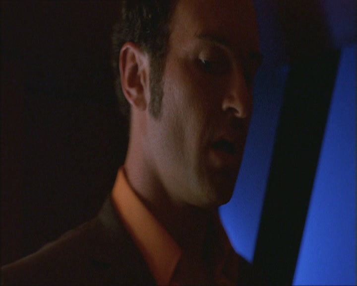 Charmed-Online_dot_net-NipTuck1x02MandiRandi1396.jpg