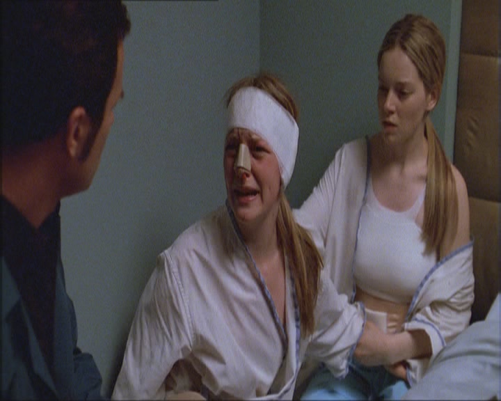 Charmed-Online_dot_net-NipTuck1x02MandiRandi1973.jpg Charmed-Online_dot_net-NipTuck1x02MandiRandi1973.jpg