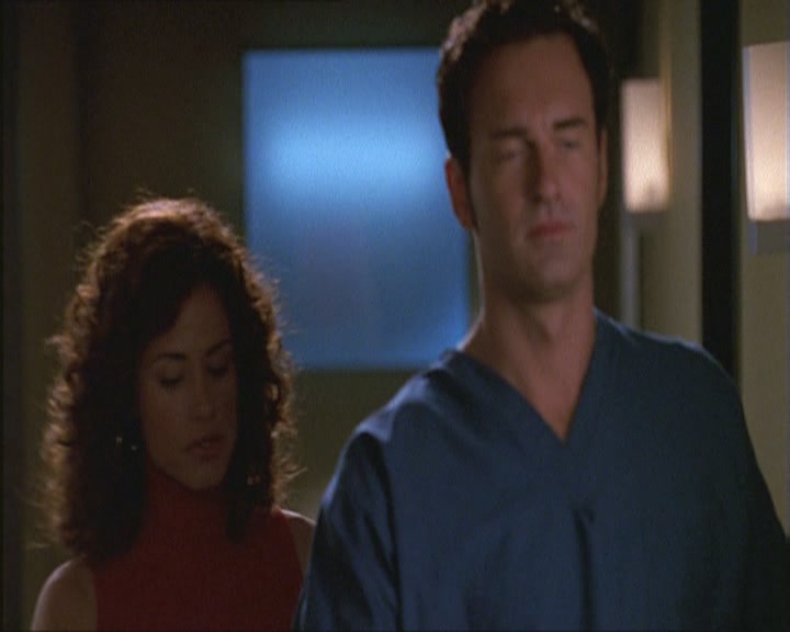 Charmed-Online_dot_net-NipTuck1x03NadetteBabcock0717.jpg