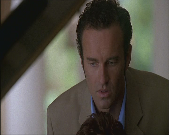 Charmed-Online_dot_net-NipTuck1x03NadetteBabcock1801.jpg