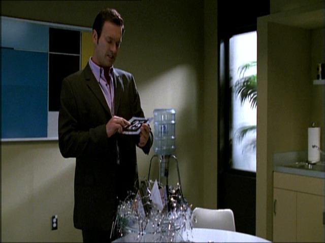 Charmed-Online_dot_net-NipTuck1x04_1x05_1x060645.jpg