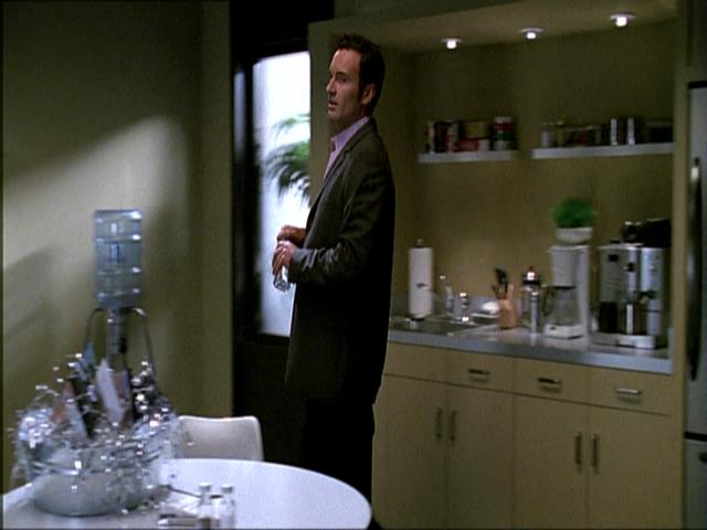 Charmed-Online_dot_net-NipTuck1x04_1x05_1x060657.jpg