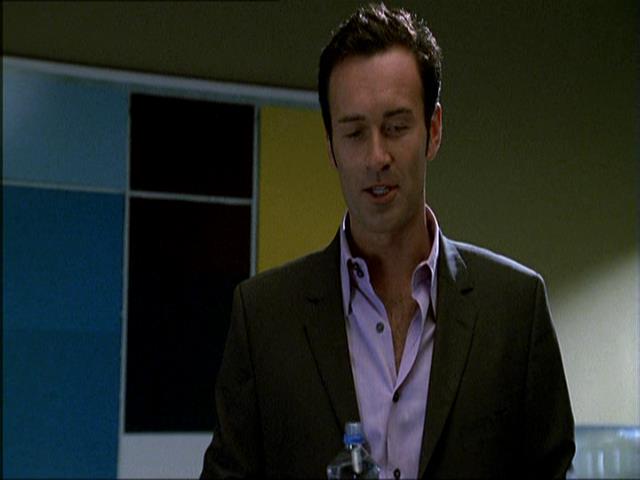 Charmed-Online_dot_net-NipTuck1x04_1x05_1x060662.jpg