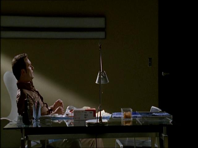 Charmed-Online_dot_net-NipTuck1x04_1x05_1x061880.jpg