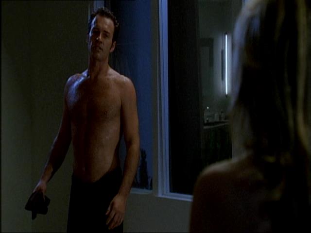 Charmed-Online_dot_net-NipTuck1x04_1x05_1x064029.jpg