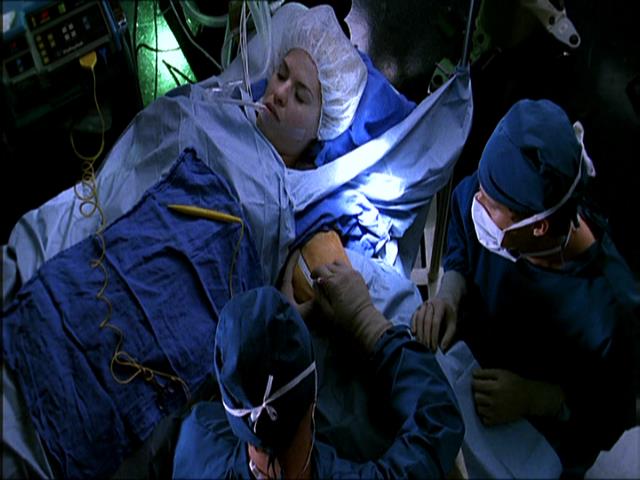 Charmed-Online_dot_net-NipTuck1x04_1x05_1x066170.jpg