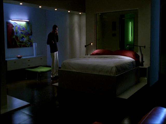 Charmed-Online_dot_net-NipTuck1x04_1x05_1x066373.jpg