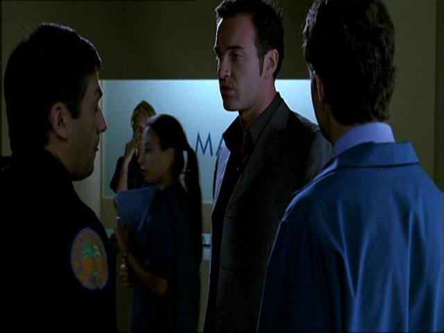 Charmed-Online_dot_net-NipTuck1x04_1x05_1x067139.jpg