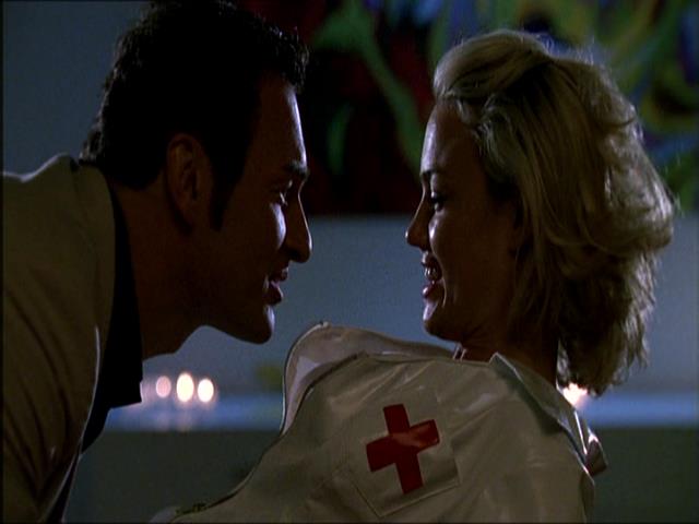 Charmed-Online_dot_net-NipTuck1x07_1x08_1x09-0640.jpg