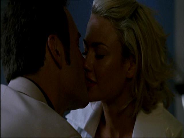 Charmed-Online_dot_net-NipTuck1x07_1x08_1x09-0668.jpg