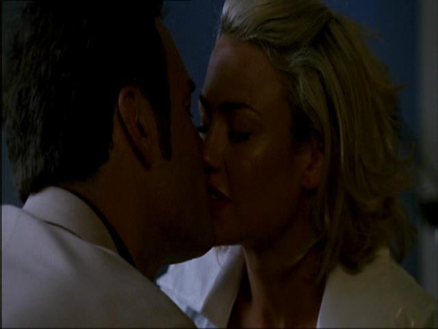 Charmed-Online_dot_net-NipTuck1x07_1x08_1x09-0669.jpg