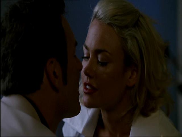 Charmed-Online_dot_net-NipTuck1x07_1x08_1x09-0671.jpg