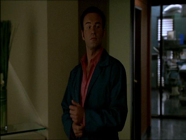 Charmed-Online_dot_net-NipTuck1x07_1x08_1x09-0943.jpg