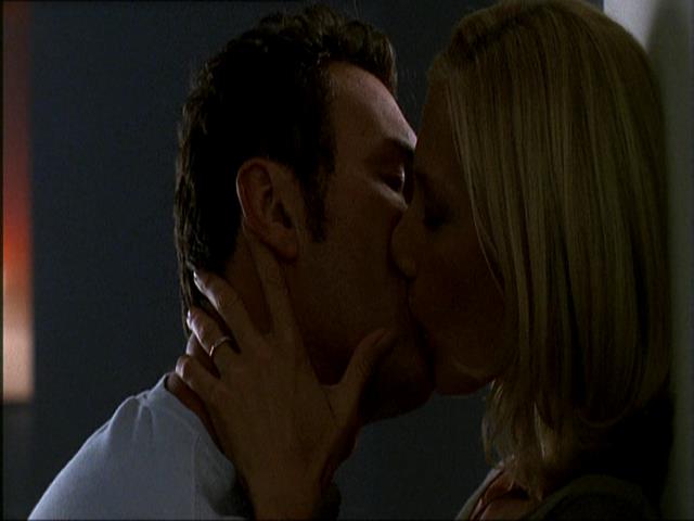 Charmed-Online_dot_net-NipTuck1x07_1x08_1x09-2524.jpg