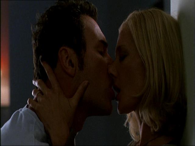 Charmed-Online_dot_net-NipTuck1x07_1x08_1x09-2528.jpg
