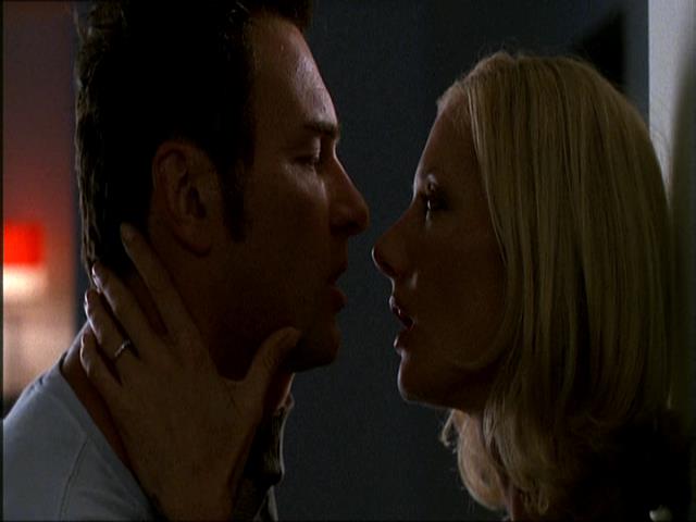 Charmed-Online_dot_net-NipTuck1x07_1x08_1x09-2534.jpg