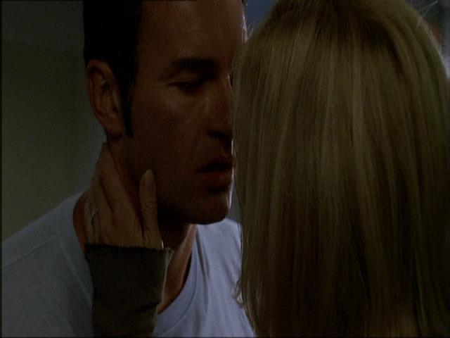 Charmed-Online_dot_net-NipTuck1x07_1x08_1x09-2536.jpg