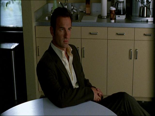 Charmed-Online_dot_net-NipTuck1x07_1x08_1x09-3725.jpg