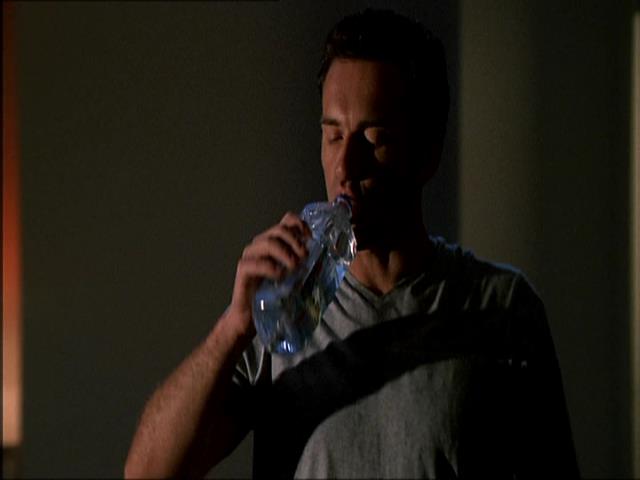 Charmed-Online_dot_net-NipTuck1x07_1x08_1x09-3805.jpg