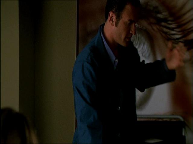 Charmed-Online_dot_net-NipTuck1x10_1x11_1x12-2857.jpg