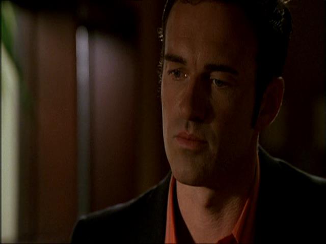 Charmed-Online_dot_net-NipTuck1x10_1x11_1x12-3231.jpg