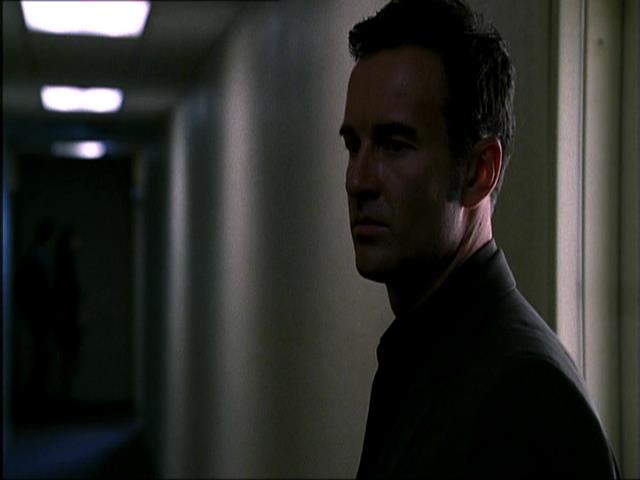 Charmed-Online_dot_net-NipTuck1x10_1x11_1x12-3852.jpg