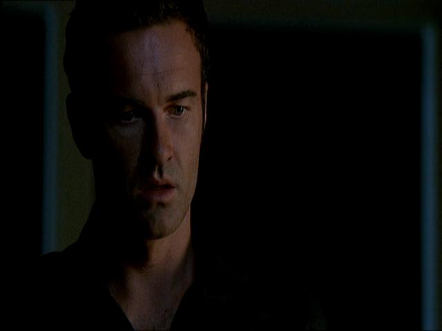 Charmed-Online_dot_net-NipTuck1x10_1x11_1x12-4731.jpg