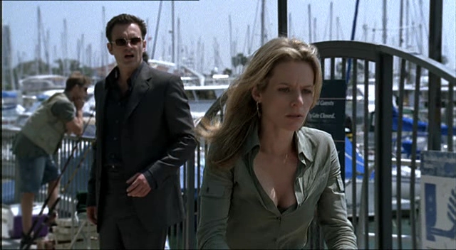 Charmed-Online-dot-NL-NipTuck2x03-0802.jpg