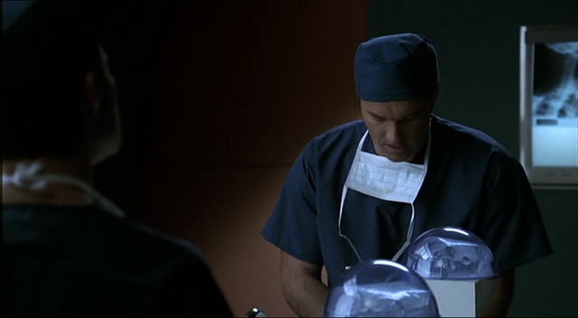 Charmed-Online-dot-NL-NipTuck2x03-1520.jpg
