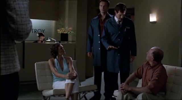 Charmed-Online-dot-NL-NipTuck2x07-0094.jpg