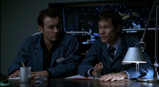 Charmed-Online-dot-NL-NipTuck2x07-0515.jpg