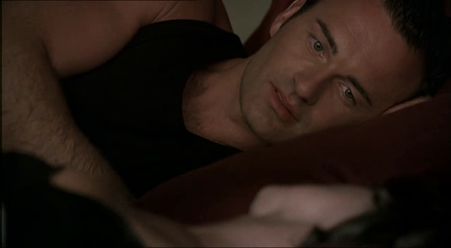 Charmed-Online-dot-NL-NipTuck2x07-0906.jpg