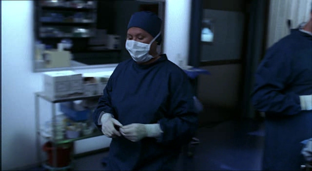 Charmed-Online-dot-NL-NipTuck2x08-0922.jpg