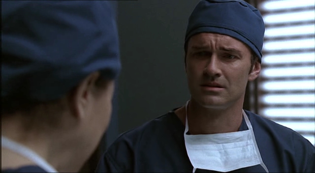 Charmed-Online-dot-NL-NipTuck2x08-2011.jpg