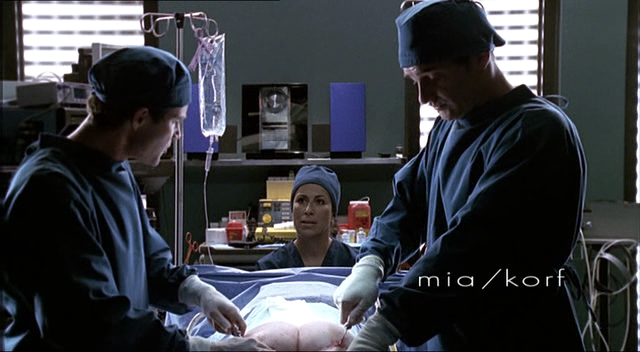 Charmed-Online-dot-NL-NipTuck2x09-0238.jpg