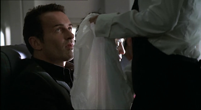 Charmed-Online-dot-NL-NipTuck2x09-0620.jpg